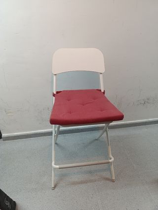 Taburete plegable Ikea Franklin blanco + cojín 