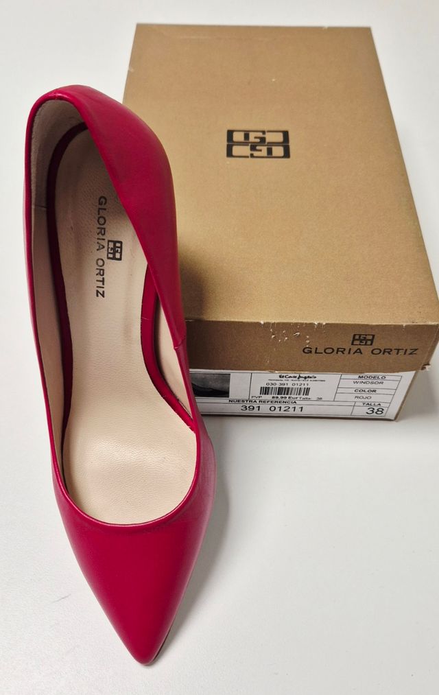 Zapatos de tacón Gloria Ortiz talla 38