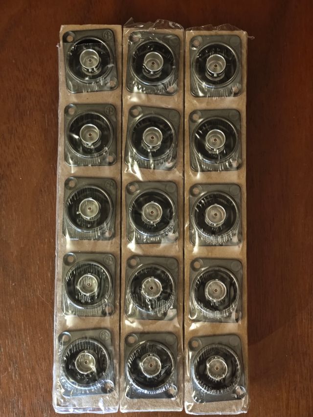 15X Neutrik NBB75DFGX BNC Painel