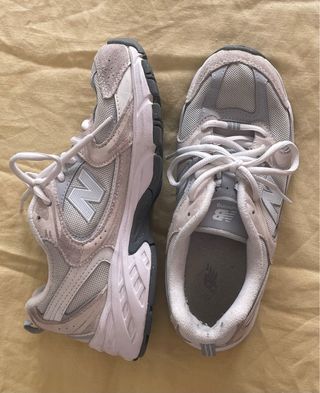 Zapatillas New Balance Beige/Gris