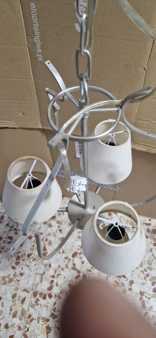 Lámpara de techo 3 tulipas.