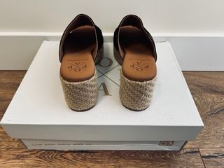 Zuecos POPA Cuña Plataforma Negro y Beige