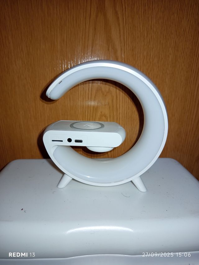 Cargador Inalámbrico Altavoz LED