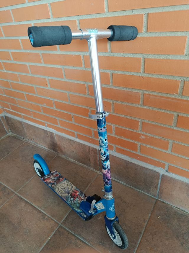Patinete infantil azul