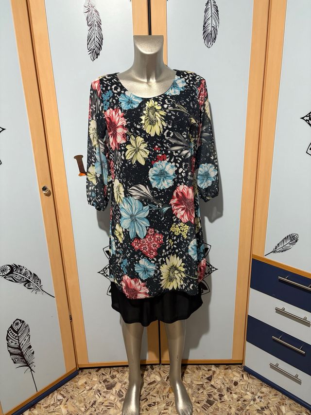Abito floreale taglia L