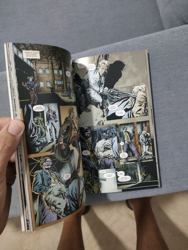 Joker (DC Black Label Pocket)