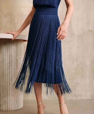 Vestido elástico azul con flecos