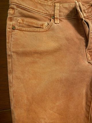 Pantalón pitillo Zara rosa talla 36