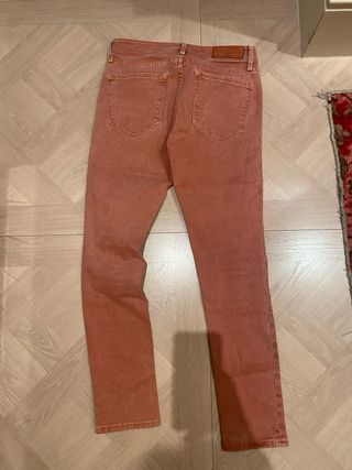 Pantalón pitillo Zara rosa talla 36