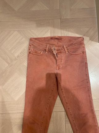 Pantalón pitillo Zara rosa talla 36