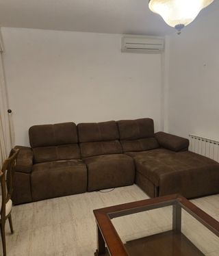 Sofá modular marrón de tela
