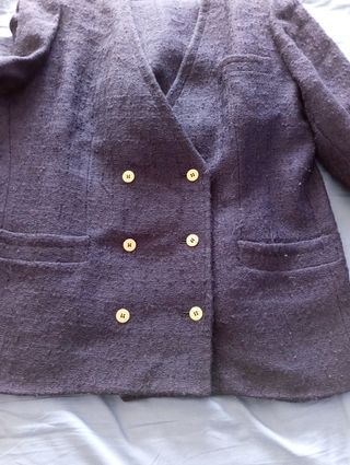 Traje falda y chaqueta azul marino