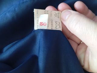 Traje falda y chaqueta azul marino