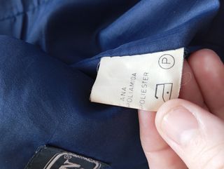 Traje falda y chaqueta azul marino