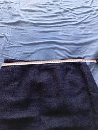 Traje falda y chaqueta azul marino
