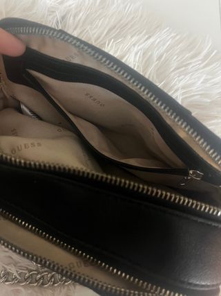 Bolso Negro Guess Doble Cremallera