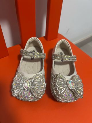Zapatos niña fiesta brillantes lazo con número 25 