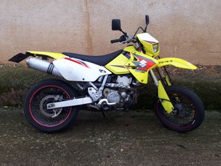 Depósito y plásticos Suzuki DRZ 400