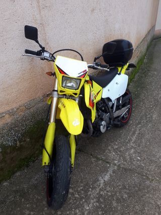 Depósito y plásticos Suzuki DRZ 400