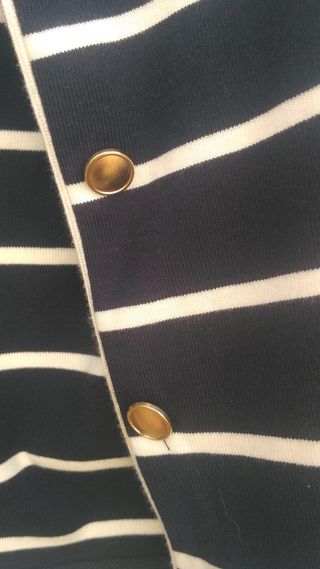 Chaqueta de rayas azul y blanco
