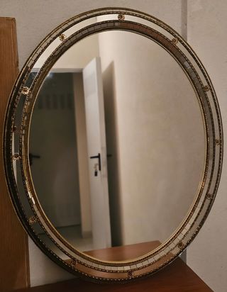 Specchio ovale in ottone stile veneziano