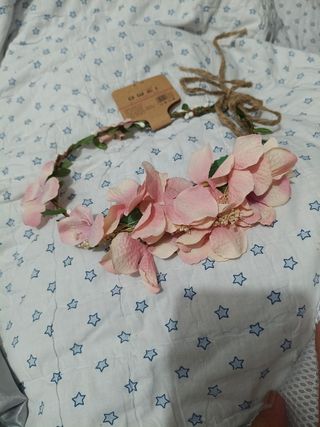 Tiara de flores para el pelo