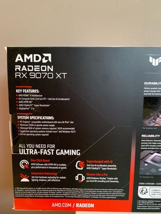 ASUS Radeon RX 9070 XT