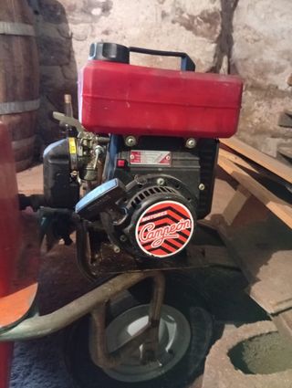 Sulfatadora con motor y manguera