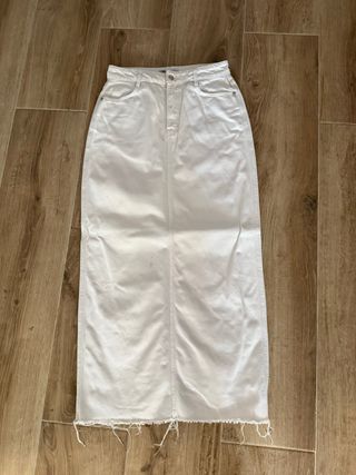 Falda larga vaquera blanca Zara