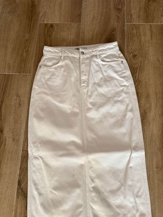 Falda larga vaquera blanca Zara