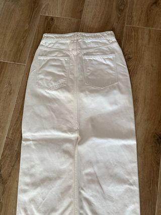 Falda larga vaquera blanca Zara