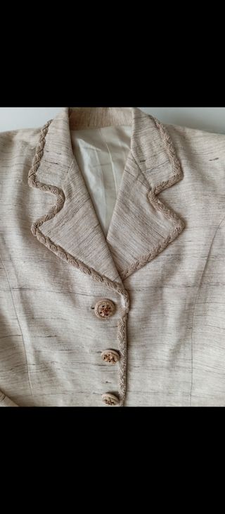 Americana beige mujer