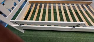 Cama infantil blanca con barra seguridad 70x 160