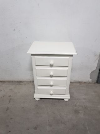 Mesita de noche blanca de madera