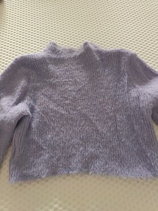 Jersey peludo morado cuello alto
