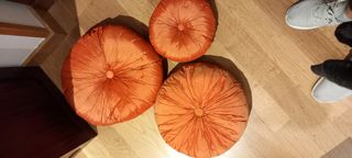 3 cojines redondos naranja tela tipo raso