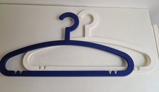Perchas Ikea Plástico Azul y Blanco