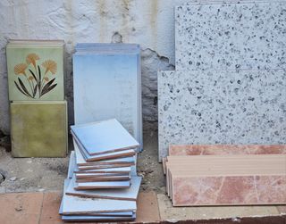 0€ Varias baldosas azulejos rodapié restos