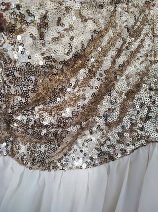 Vestido dorado y blanco lentejuelas