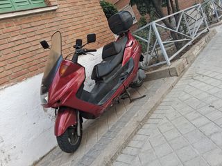 Moto yamaha majesty 250cc