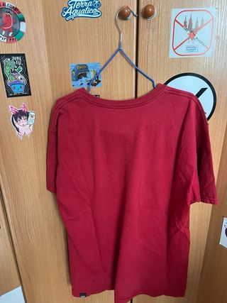 Camiseta Vans Roja Logo Azul