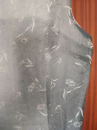 Vestido de fiesta gris floral