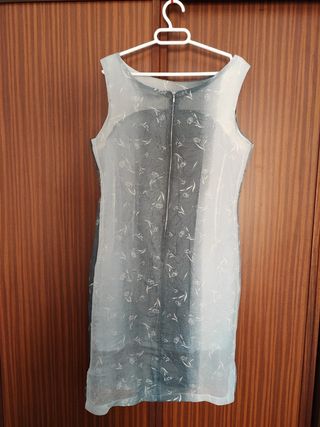 Vestido de fiesta gris floral