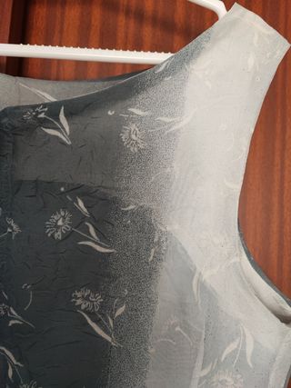 Vestido de fiesta gris floral