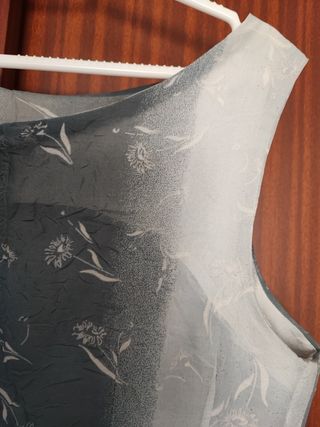 Vestido de fiesta gris floral