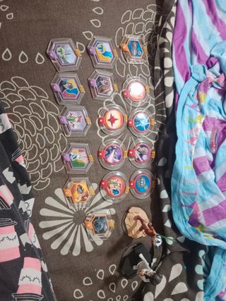 Disney Infinity 3.0 Wii U, insignias y 3 figuras