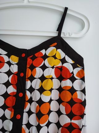 Vestido corto con círculos multicolor