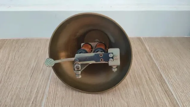 Campanella in ottone scolastica funzionante