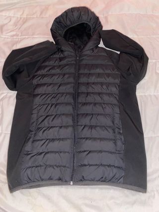 Casaco acolchoado com capuz