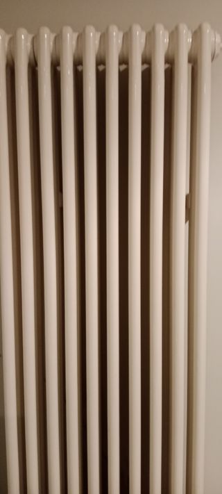 Radiador de agua blanco